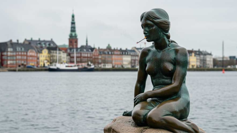 smoking little mermaid